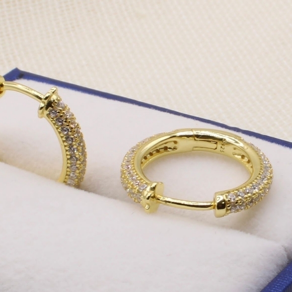 Gold Plated 925 Sterling Silver Sparkling CZ Huggies / Hoop Earrings - Picture 5 of 13